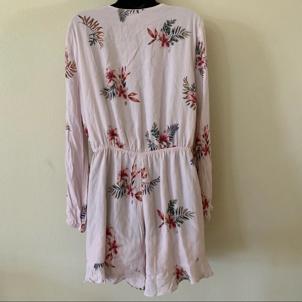 Willow and Clay Pink Floral Long Sleeve V Neck Romper - Picture 6 of 8